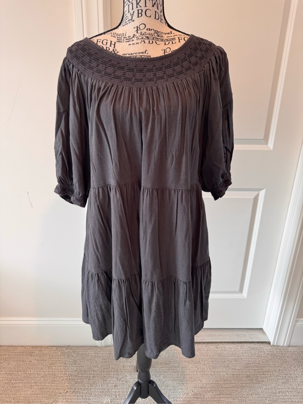 Old Navy Tiered Mock‑Neck Dress – Dark Grey, Size Medium